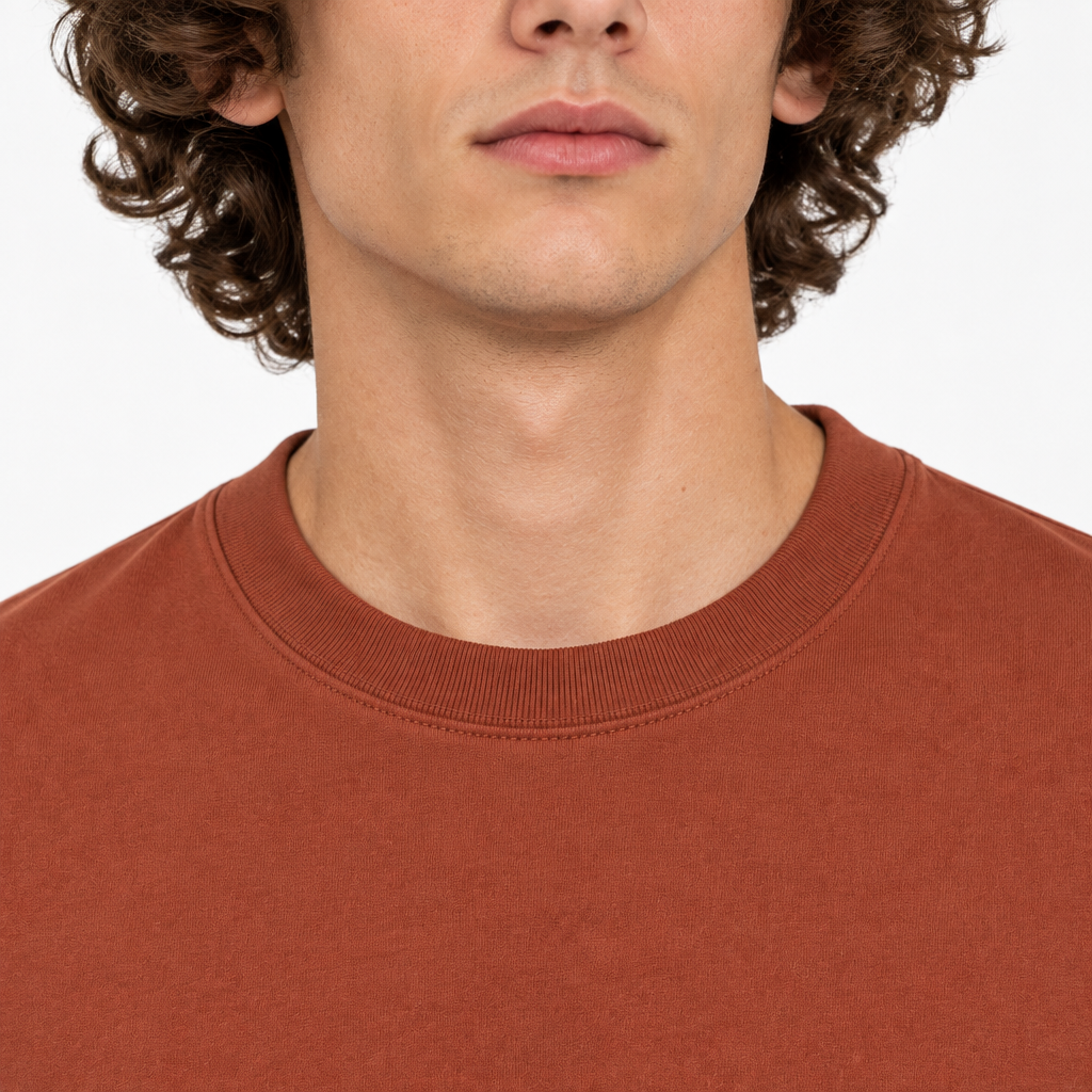 Rust 220gsm t-shirt Collar